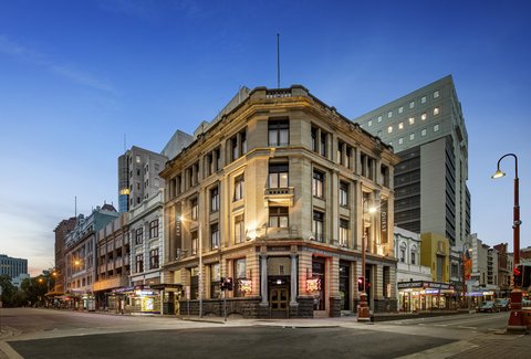 Quest Savoy Exterior