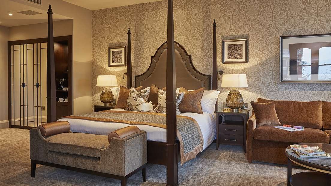 STANBROOK ABBEY-guestroom-The Pugin Suite.jpg