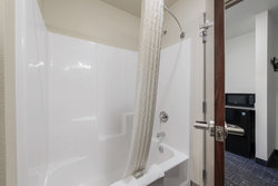  - Cobblestone Hotel & Suites Urbana