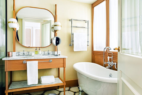 BLESS HOTEL MADRID - Photo 21