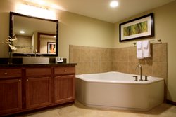  - Club Wyndham at Waikiki Beach Walk Resort Honolulu