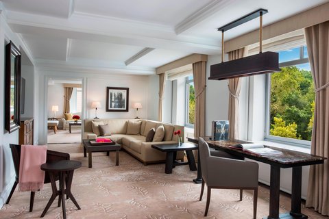 THE RITZ-CARLTON CENTRAL PARK - Photo 13