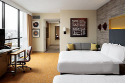 - Holiday Inn & Suites Downtown Nashville