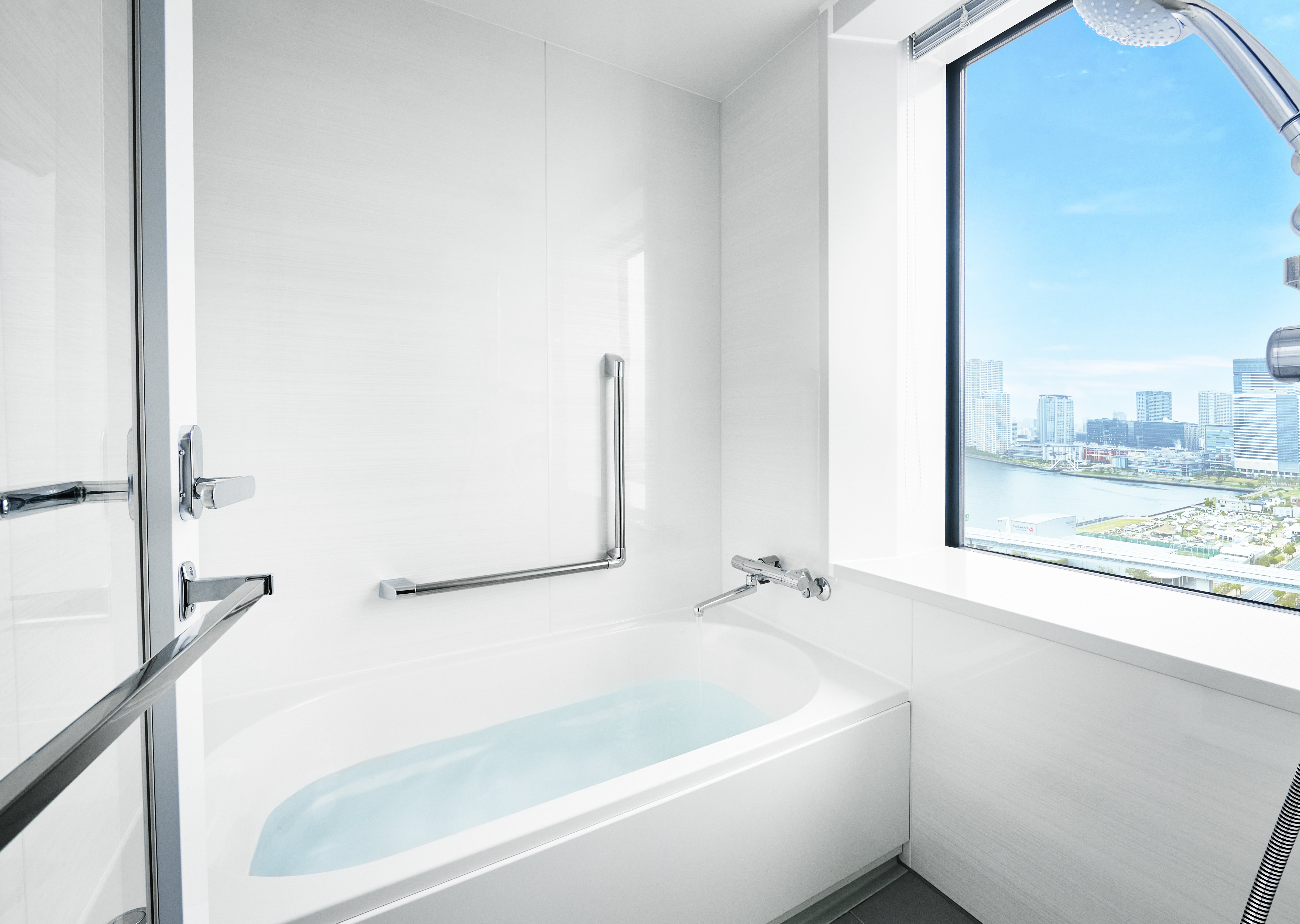 Hotel JAL City Tokyo Toyosu-guestroom-Bath.jpg