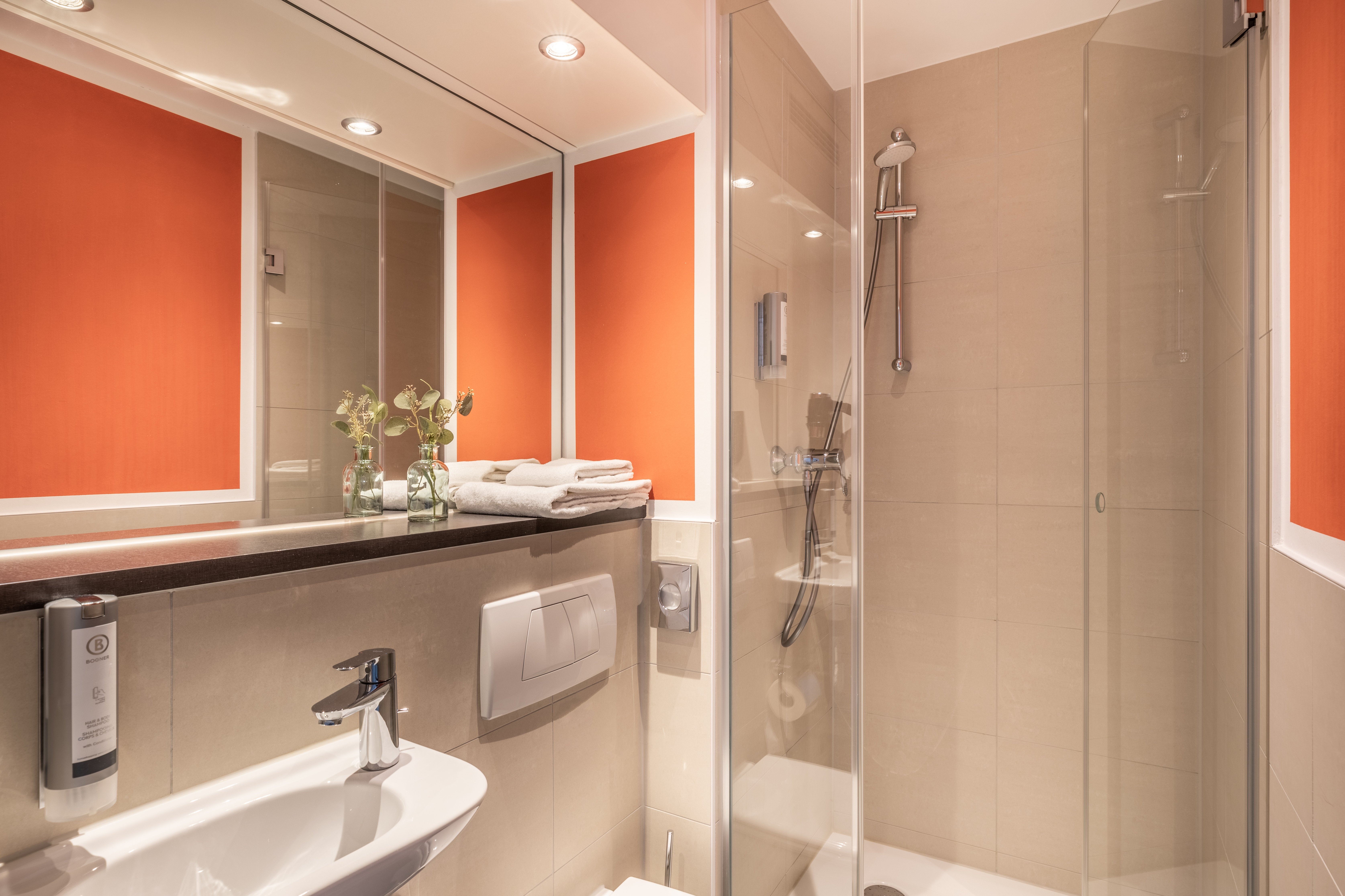 SELECT WIESBADEN CITY-guestroom-Bathroom business - Select Hotel Wiesbaden City.jpg