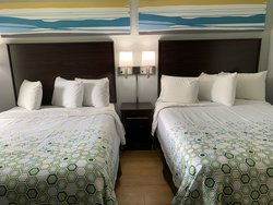  - HomeTowne Studios Battle Creek - I-94, Exit 97