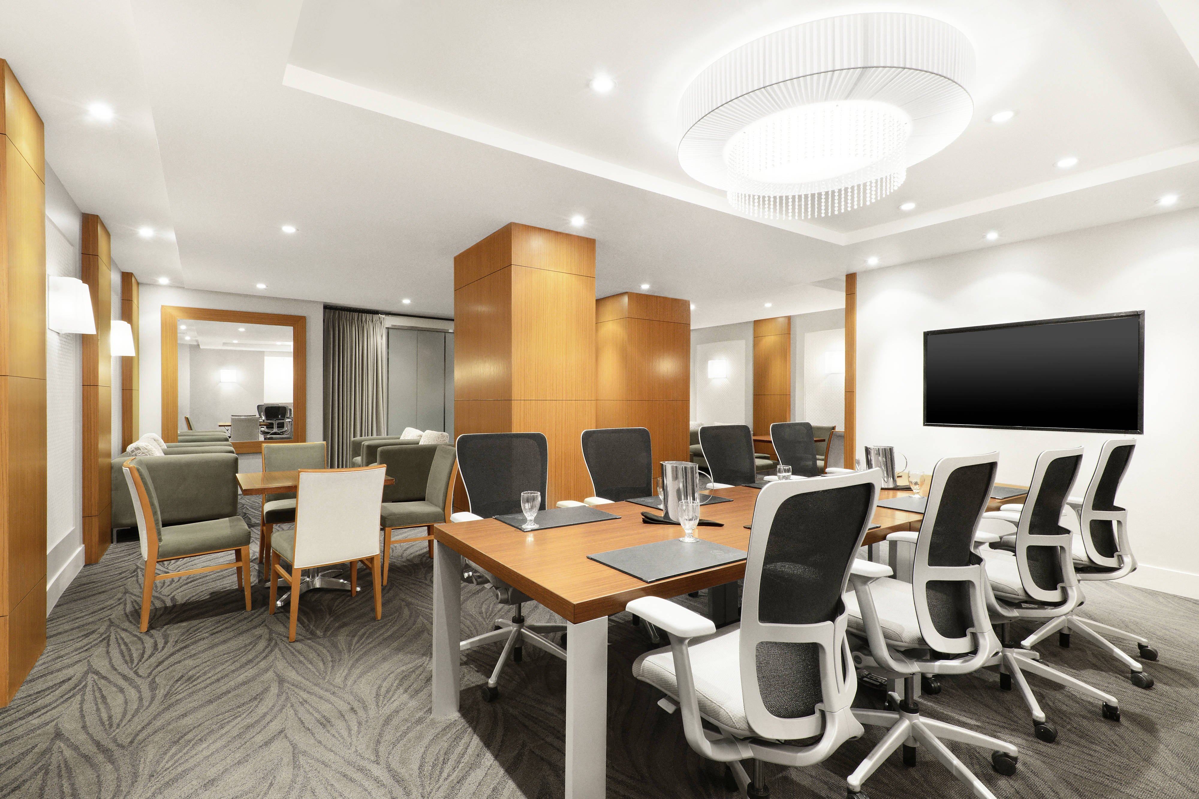 Hampton Boardroom