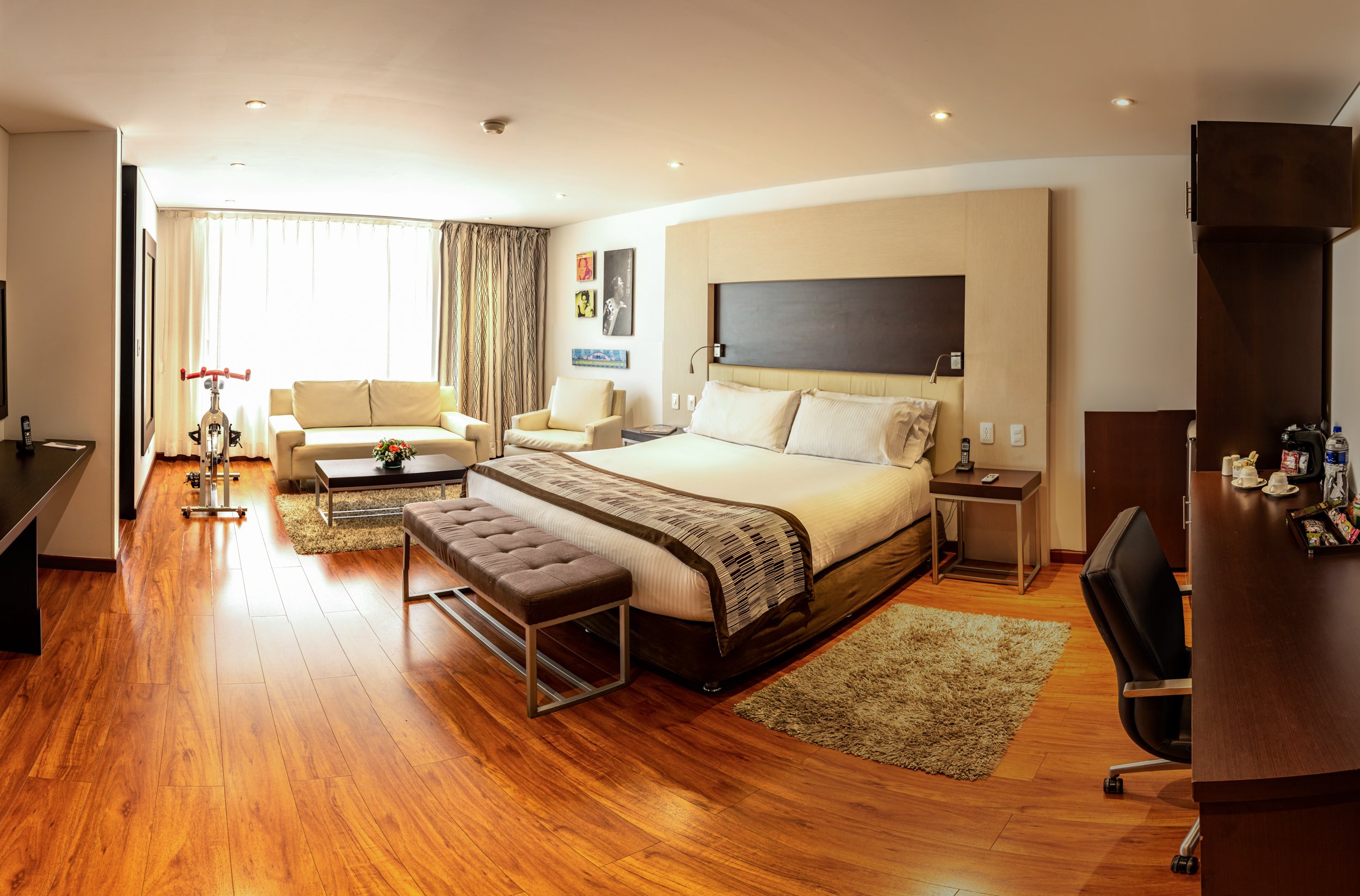 BLUE DOORS JAZZ APARTMENTS-guestroom-Junior Suite.jpg