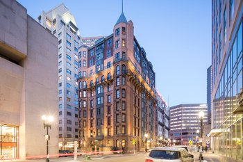 Courtyard by Marriott Boston Copley Square