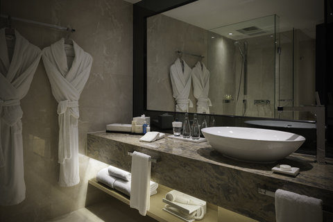 GATEWAY HOTEL - Photo 26