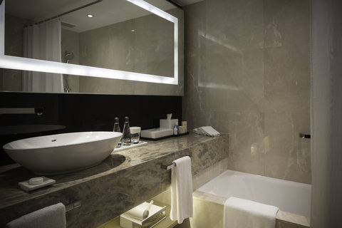 GATEWAY HOTEL - Photo 27