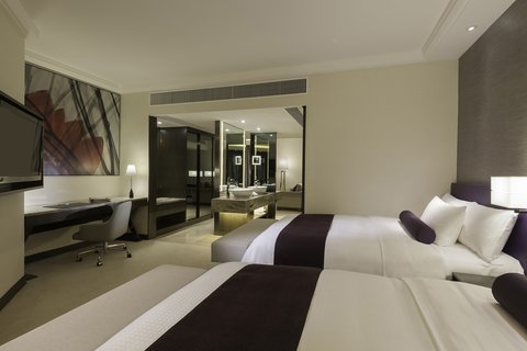 GATEWAY HOTEL - Photo 7