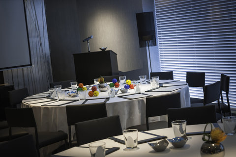 GATEWAY HOTEL - Photo 25