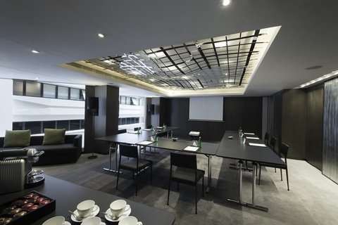 GATEWAY HOTEL - Photo 30