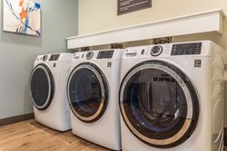  - Candlewood Suites O'Fallon - I-64, Exit 14