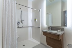  - Candlewood Suites O'Fallon - I-64, Exit 14