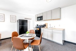  - CozySuites Central West End St Louis