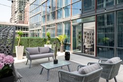  - Bisha Hotel Downtown Toronto