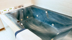  - Oak Grove Inn - I-70, Exit 28