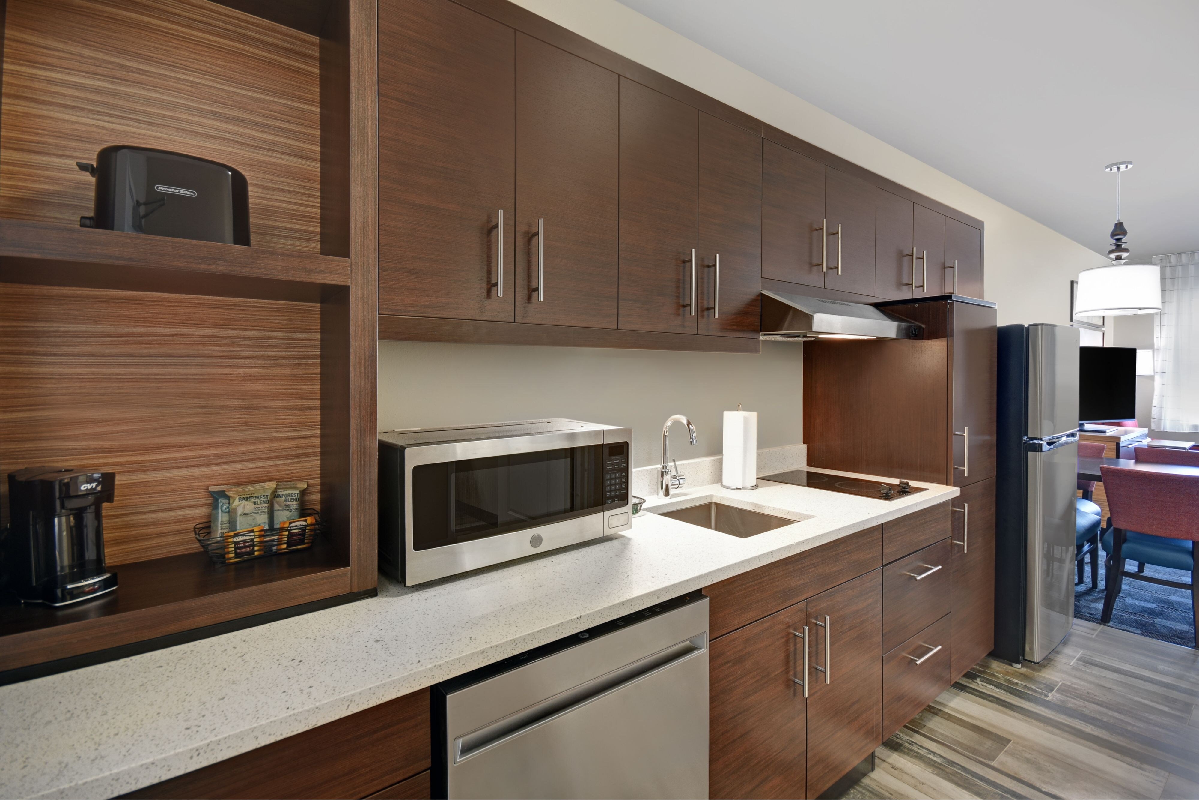 TownePlace Suites by Marriott Grand Rapids Wyoming-guestroom-Kitchenette.jpg