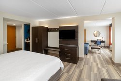  - Holiday Inn Express & Suites Bluffton