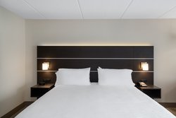  - Holiday Inn Express & Suites Bluffton