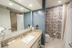  - Hotel Colonnade Coral Gables