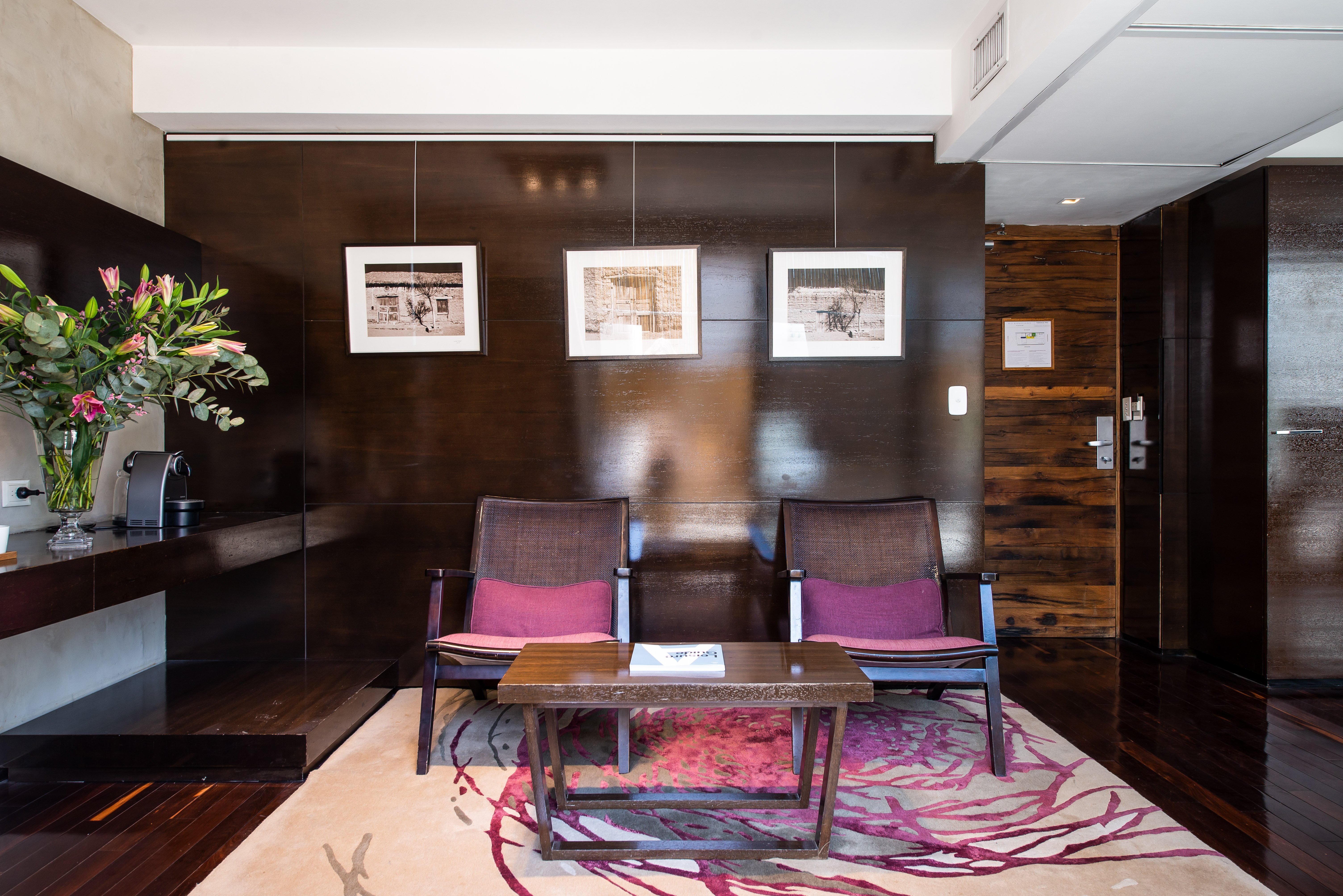 MIO BUENOS AIRES-guestroom-Executive.jpg