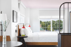  - Elwood Hotel Downtown Lexington