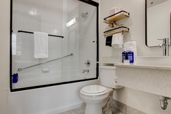  - Elwood Hotel Downtown Lexington