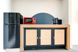  - Elwood Hotel Downtown Lexington