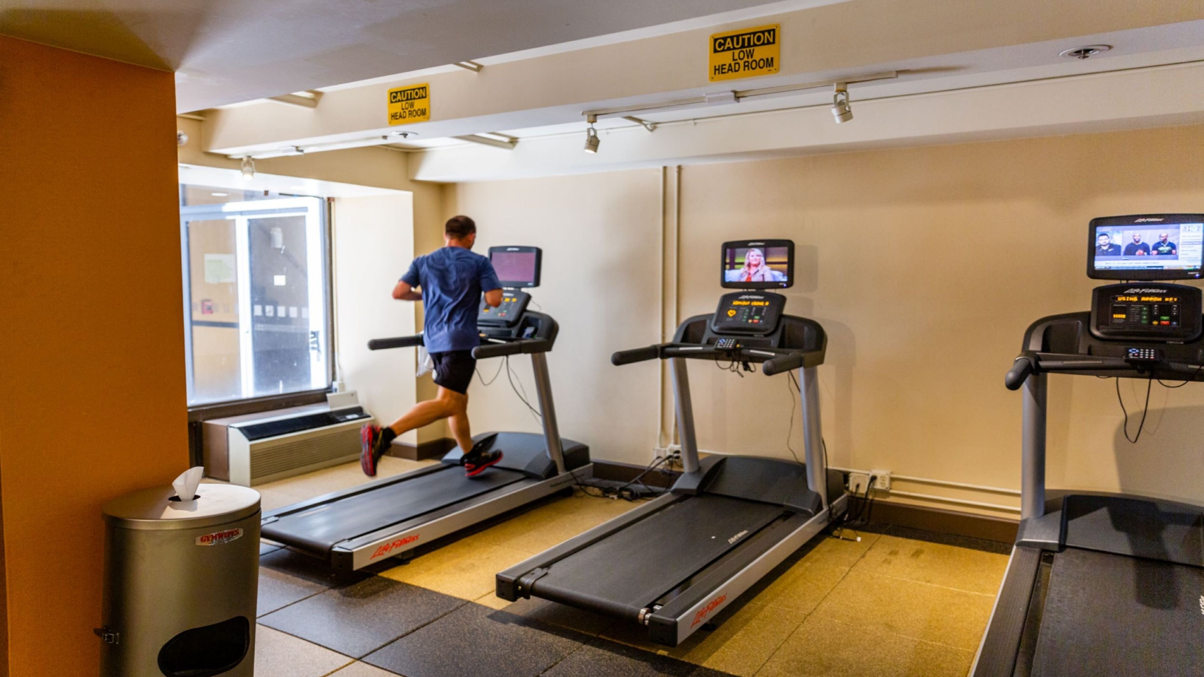 Never miss a day of your routine in our 24 hour fitness center