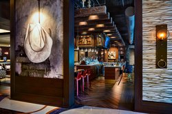  - Renaissance Phoenix Downtown Hotel - I-10, Exit 144