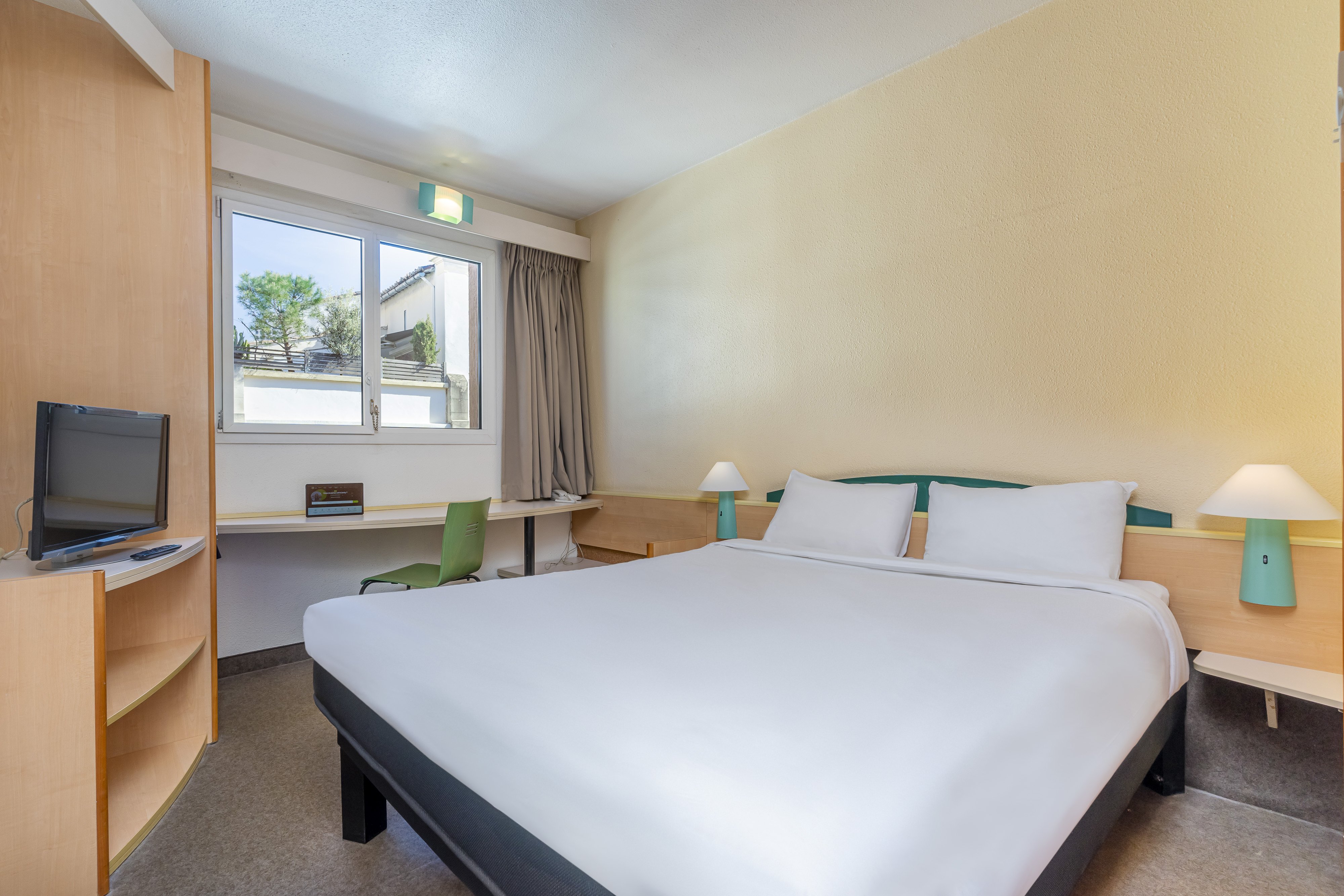 B&B HOTEL MARSEILLE PRADO PARC DES-guestroom-GUEST ROOM.jpg