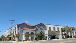  - Holiday Inn Express Hermosa Beach