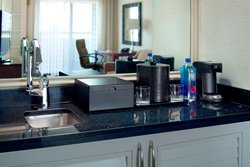  - Marriott Suites Midtown Atlanta - I-75 & I-85, Exit 250