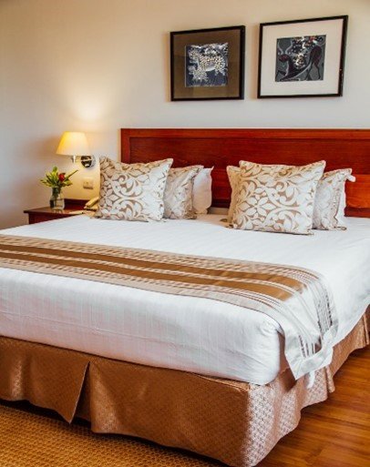 SEA CLIFF COURT HOTEL & LUXURY APT-guestroom-One Bedroom Apartment.jpg