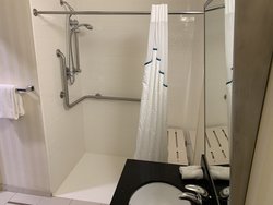  - HomeTowne Studios Okemos - I-96, Exit 110