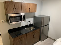  - HomeTowne Studios Okemos - I-96, Exit 110