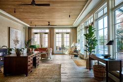  - Pinch Hotel Charleston