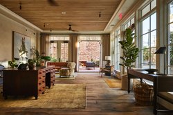  - Pinch Hotel Charleston