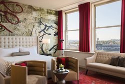  - Renaissance by Marriott Hotel Pittsburgh