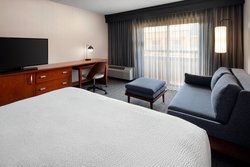  - Courtyard by Marriott Hotel Bakersfield