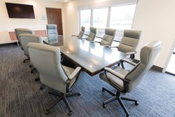  - Holiday Inn Express & Suites Vineyard Northwest Lexington - I-285, Exit 89