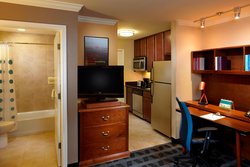  - TownePlace Suites by Marriott Shenandoah - I-45, Exit 77