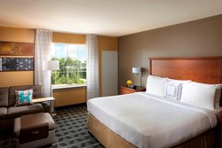  - TownePlace Suites by Marriott Shenandoah - I-45, Exit 77