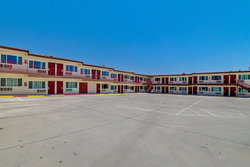  - Red Roof Inn Needles - I-40, Exit 141