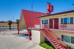  - Red Roof Inn Needles - I-40, Exit 141