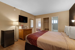  - Red Roof Inn Needles - I-40, Exit 141