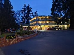  - Robin Hood Inn & Suites Victoria